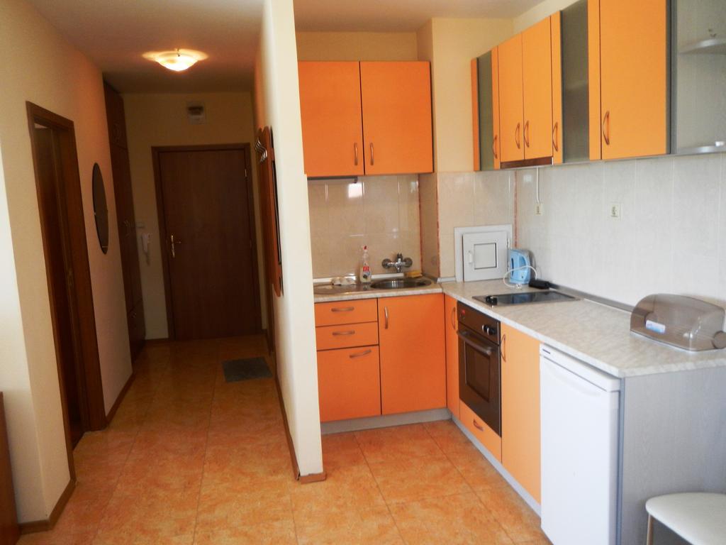 Apartment In Elit 3 Apartcomplex Slântsjev Brjag Rom bilde