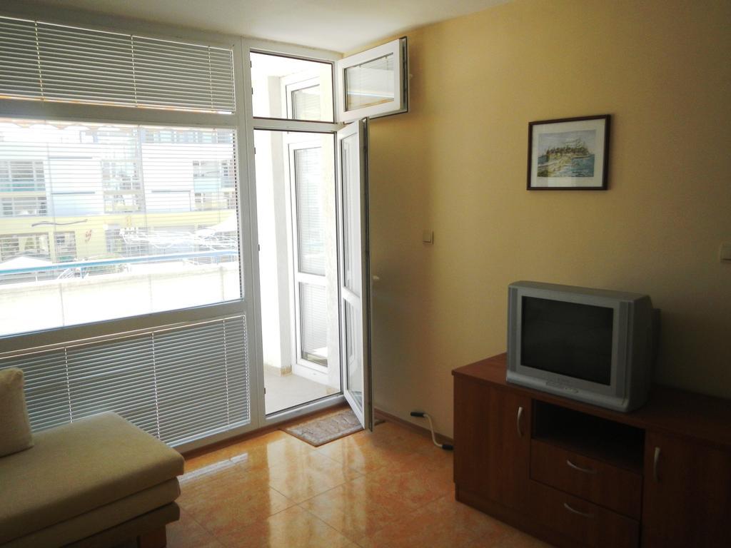 Apartment In Elit 3 Apartcomplex Slântsjev Brjag Rom bilde